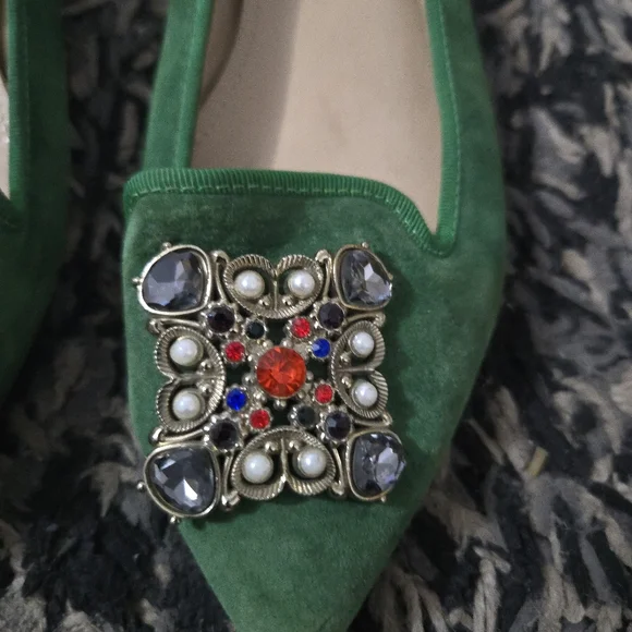 Miu Miu Green Suede Jeweled Pointed Toe Flats EU 37 - Picture 3 of 8